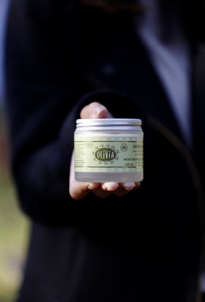 Crema idratante all'olio di oliva e burro di karité biologico certificato