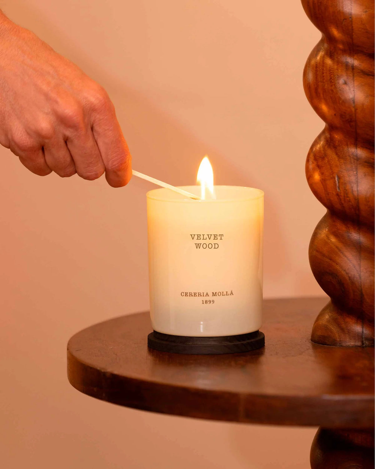 Candela in legno di velluto 230g